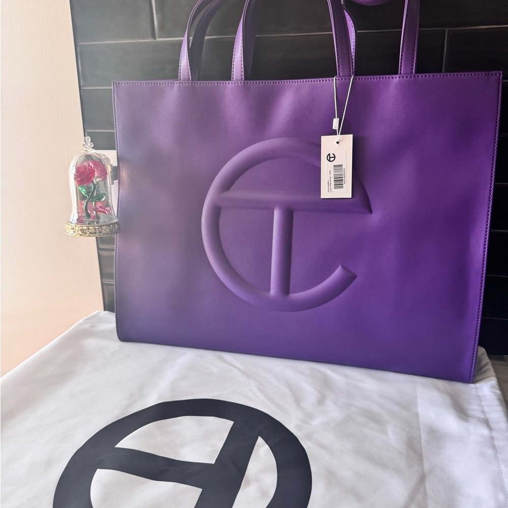 💜BRAND NEW Purple X-LARGE Telfar Women's Bag💜